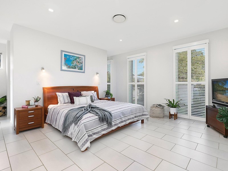 6 Jersey Place, Kawana Island QLD 4575