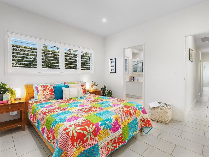 6 Jersey Place, Kawana Island QLD 4575