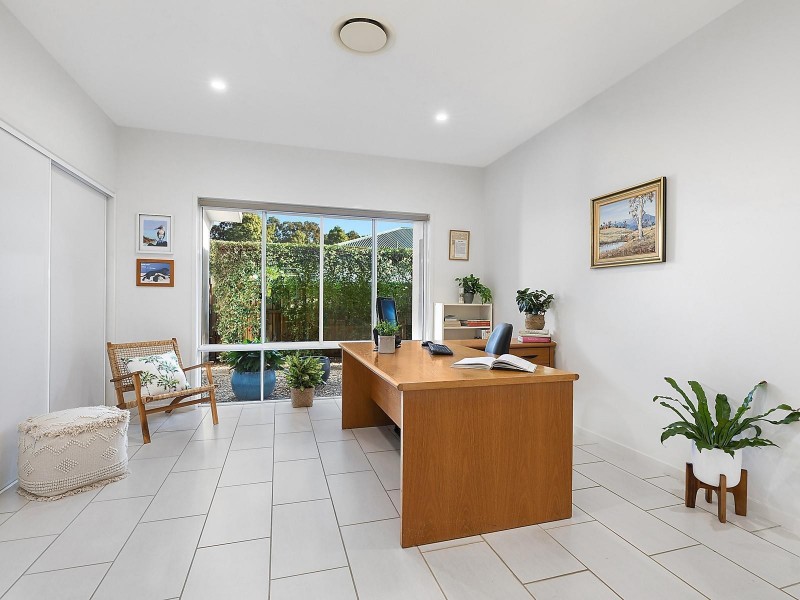 6 Jersey Place, Kawana Island QLD 4575