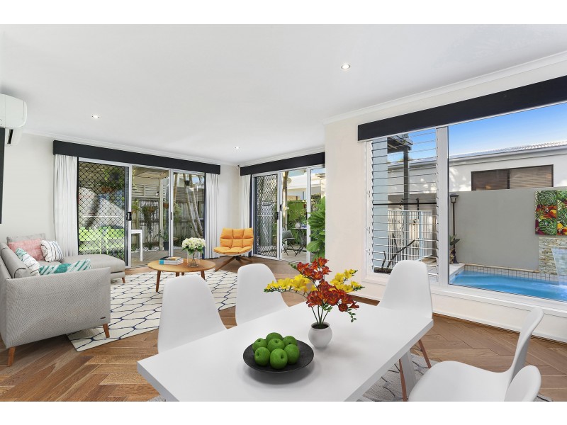 21 Barbuda Circuit, Kawana Island QLD 4575