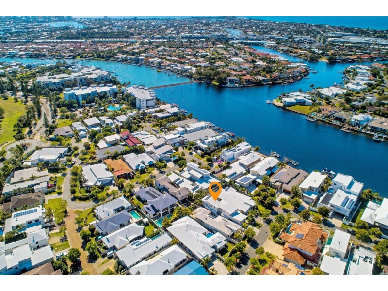 21 Barbuda Circuit, Kawana Island QLD 4575