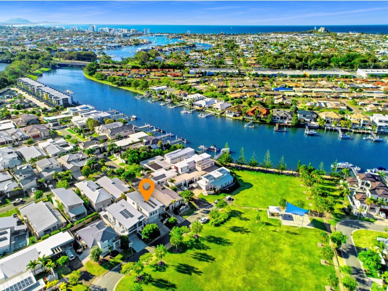 15 Cocos Court, Kawana Island QLD 4575