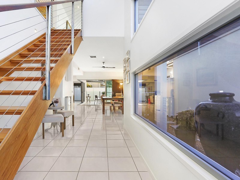 15 Cocos Court, Kawana Island QLD 4575