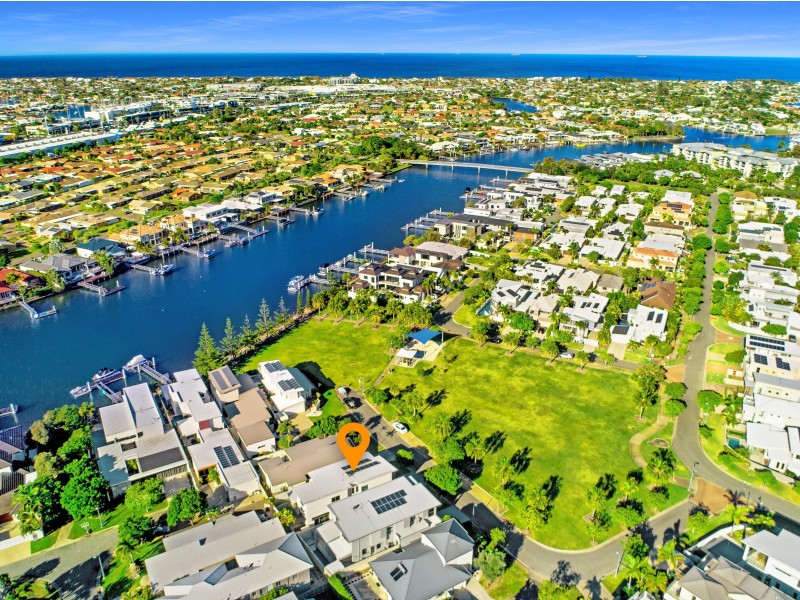 15 Cocos Court, Kawana Island QLD 4575