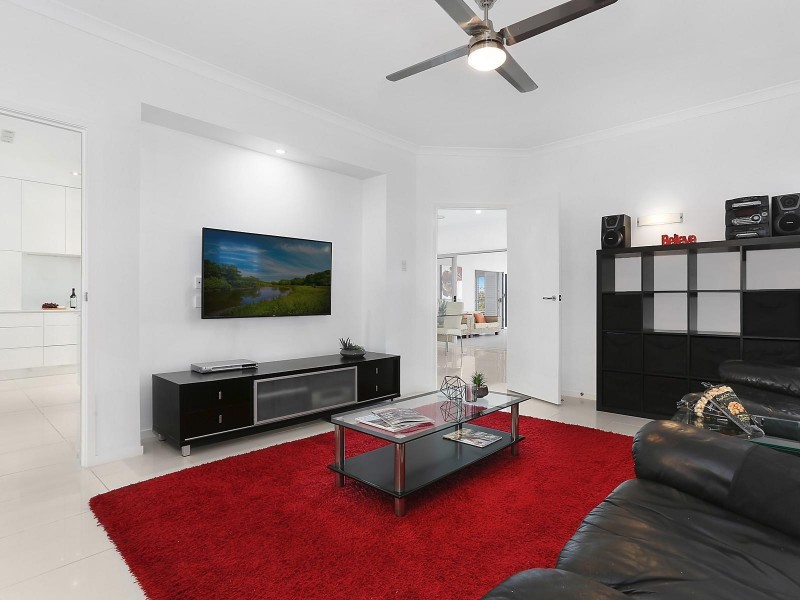 27 Bellanboe Circuit, Pelican Waters QLD 4551