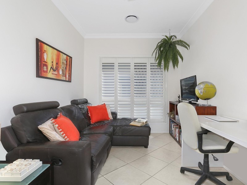 127/2 Grand Parade, Kawana Island QLD 4575