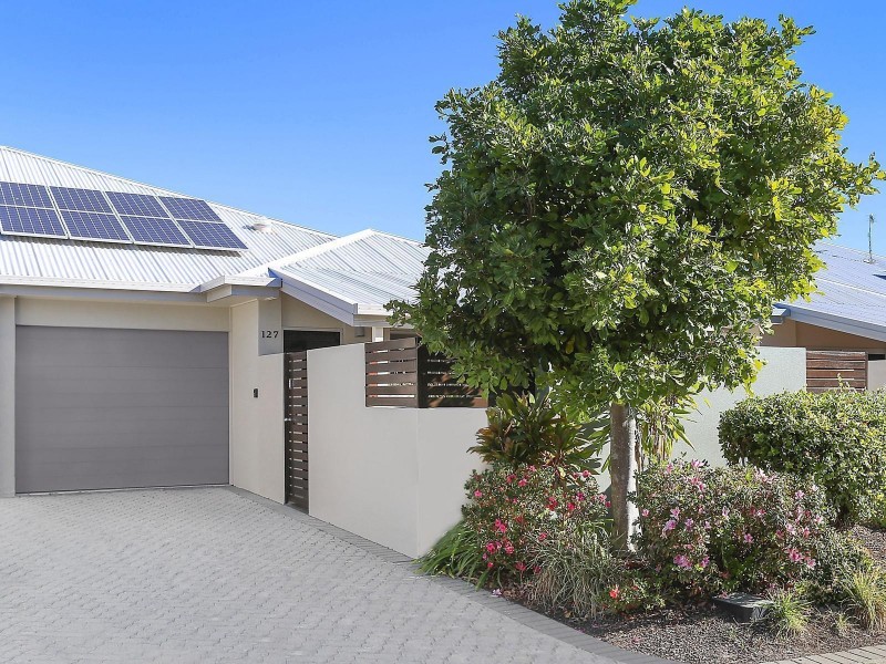 127/2 Grand Parade, Kawana Island QLD 4575