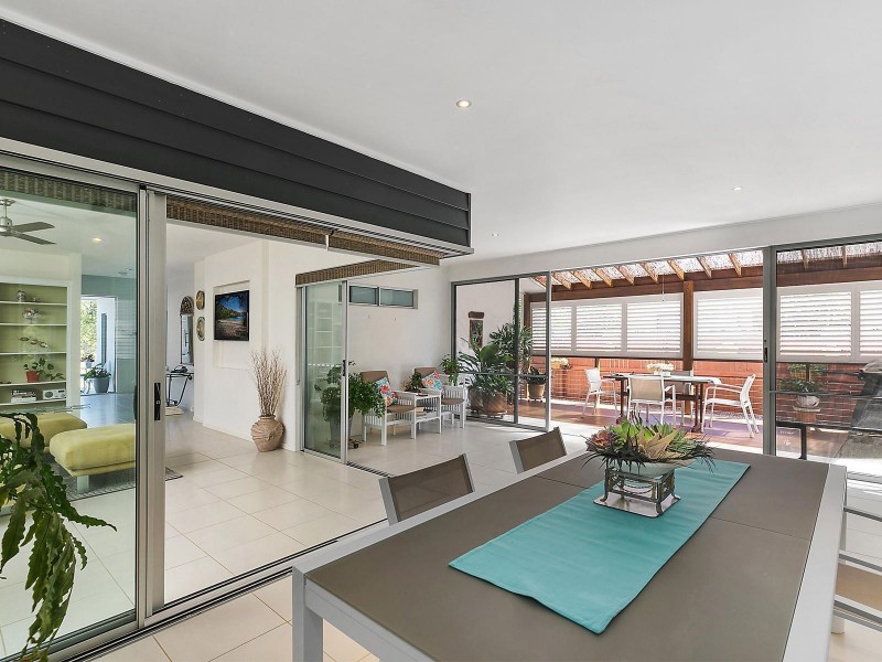 8 Creek View Place, Pelican Waters QLD 4551