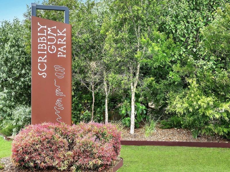 8 Creek View Place, Pelican Waters QLD 4551