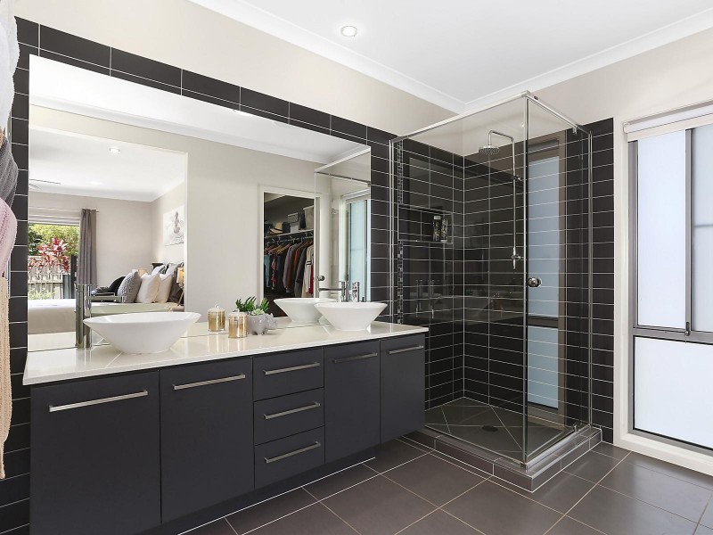 14 Headland Drive, Birtinya QLD 4575