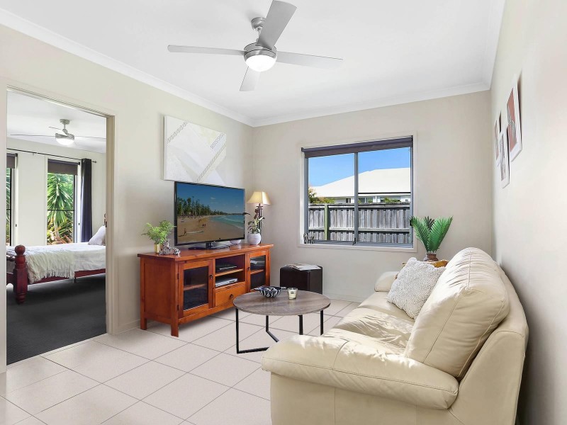 14 Headland Drive, Birtinya QLD 4575