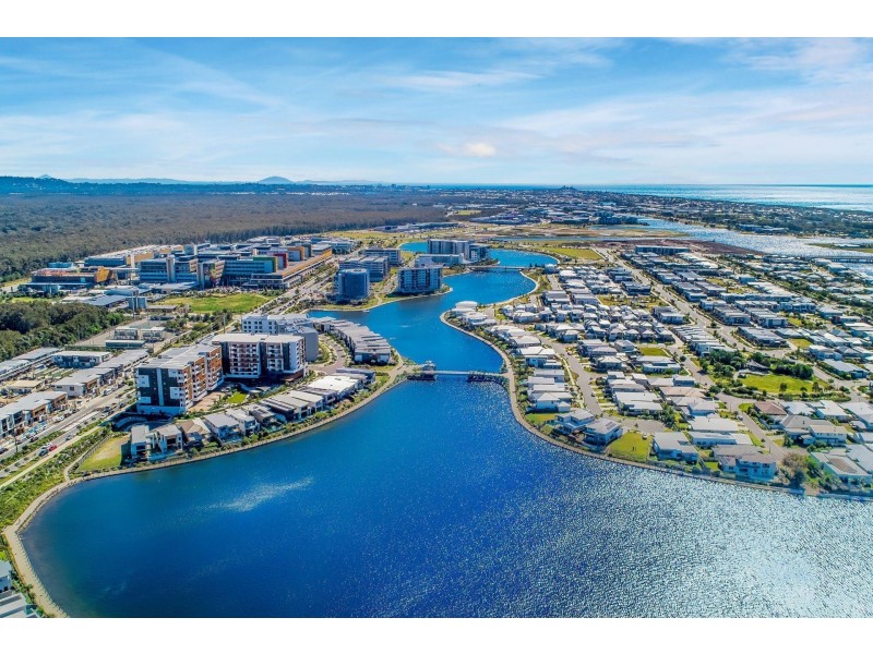 14 Headland Drive, Birtinya QLD 4575
