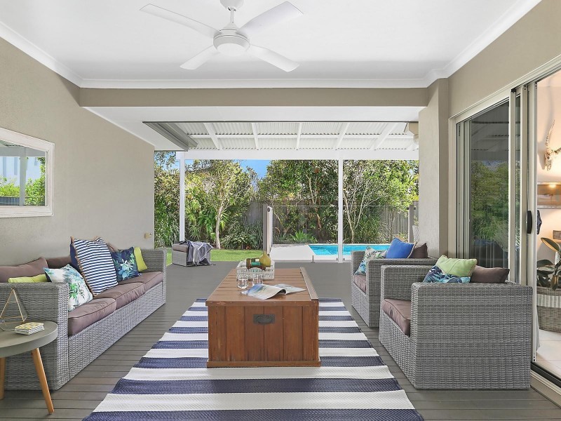 10 Saint Pauls Avenue, Pelican Waters QLD 4551