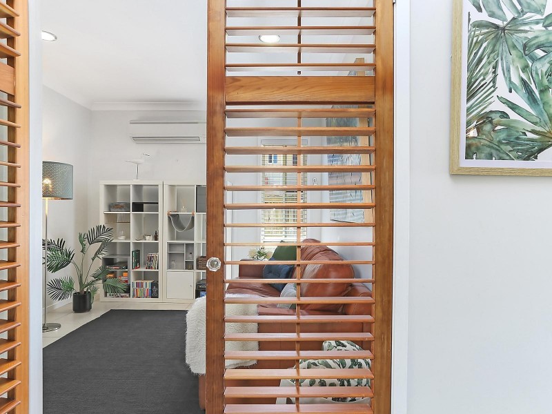 10 Saint Pauls Avenue, Pelican Waters QLD 4551