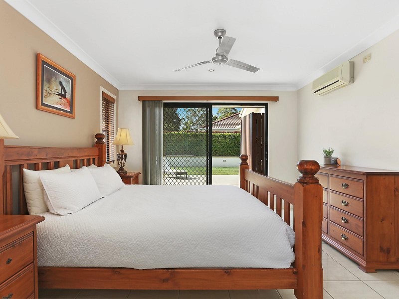 6 Burrajum Place, Caloundra West QLD 4551
