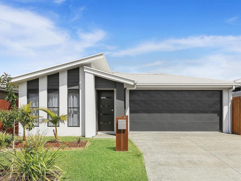 37 Meredith Crescent, Caloundra West QLD 4551