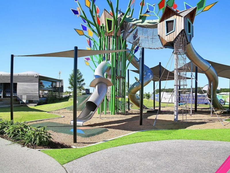 37 Meredith Crescent, Caloundra West QLD 4551