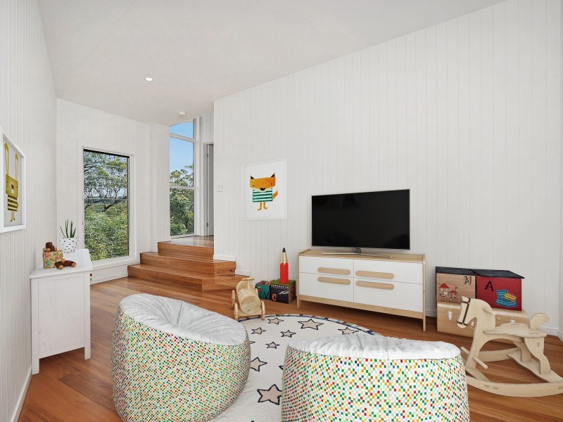 80 Sugar Bag Road, Little Mountain QLD 4551