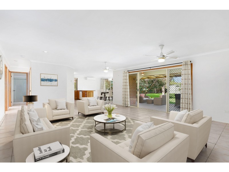 15 Bottlebrush Place, Little Mountain QLD 4551