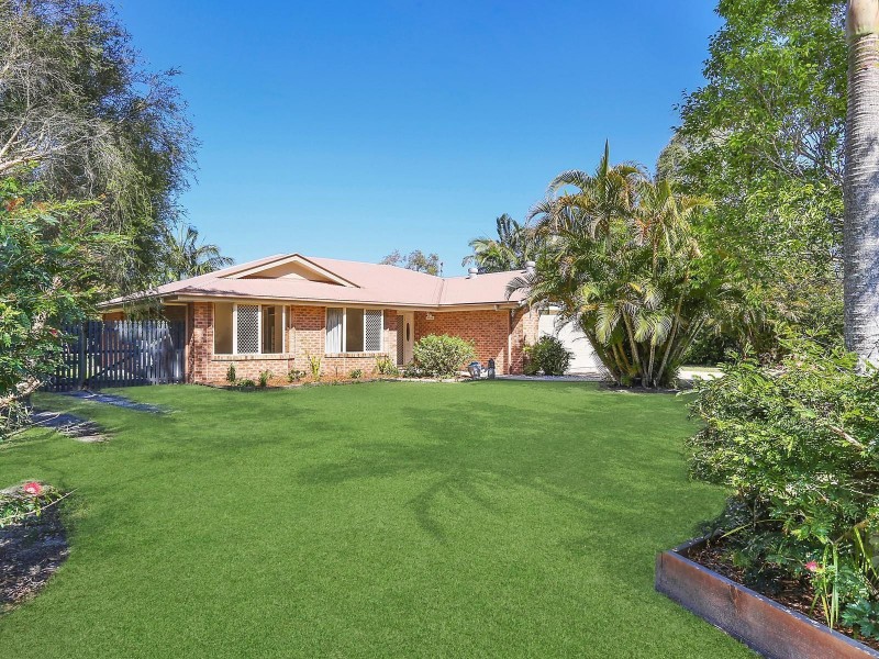 15 Bottlebrush Place, Little Mountain QLD 4551