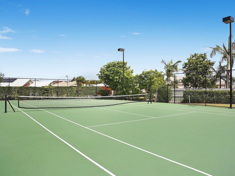 26/4 Grand Parade, Kawana Island QLD 4575