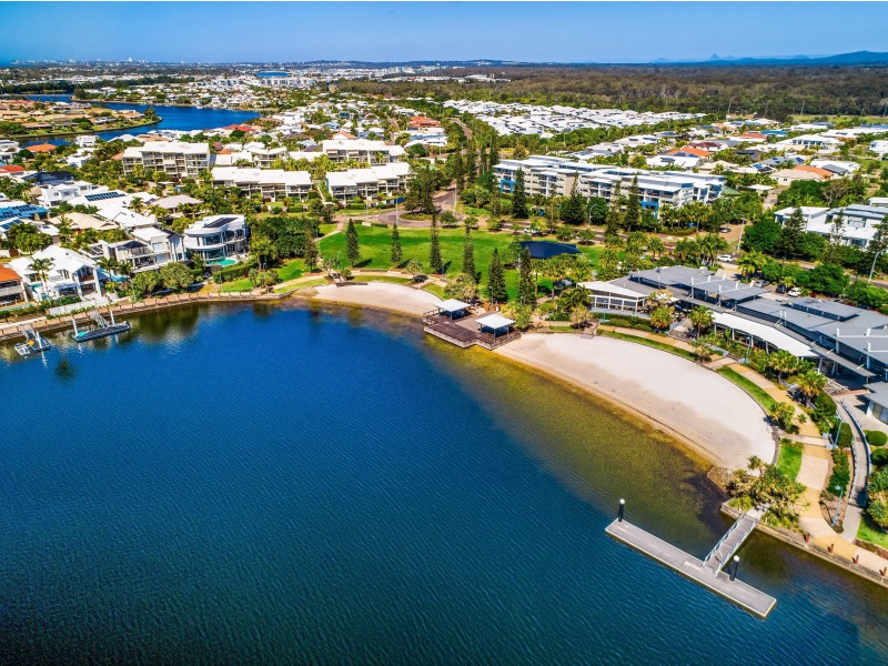 26/4 Grand Parade, Kawana Island QLD 4575