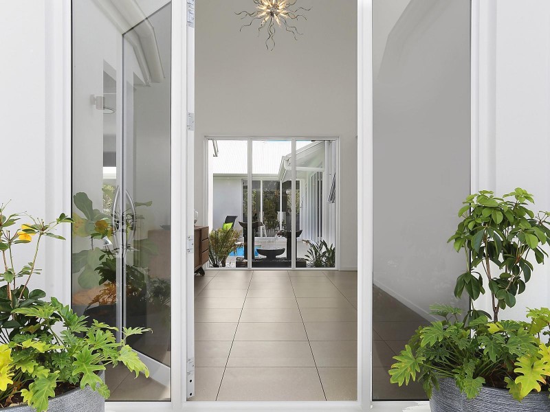 12 Stephen Burton Way, Pelican Waters QLD 4551