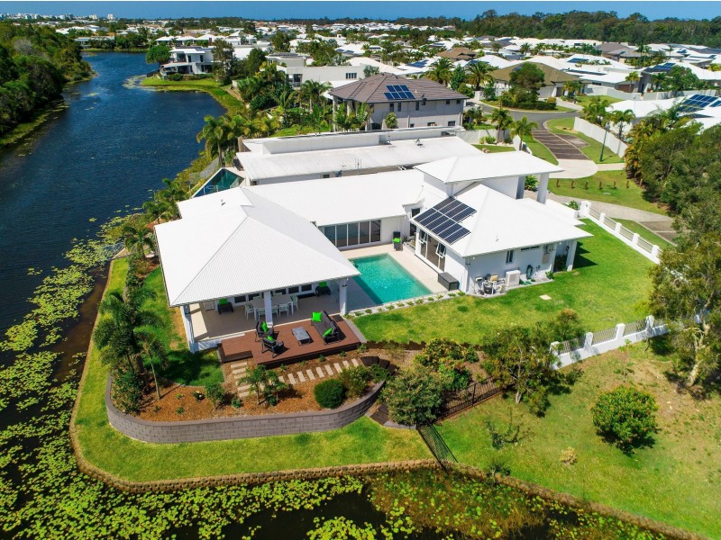 12 Stephen Burton Way, Pelican Waters QLD 4551