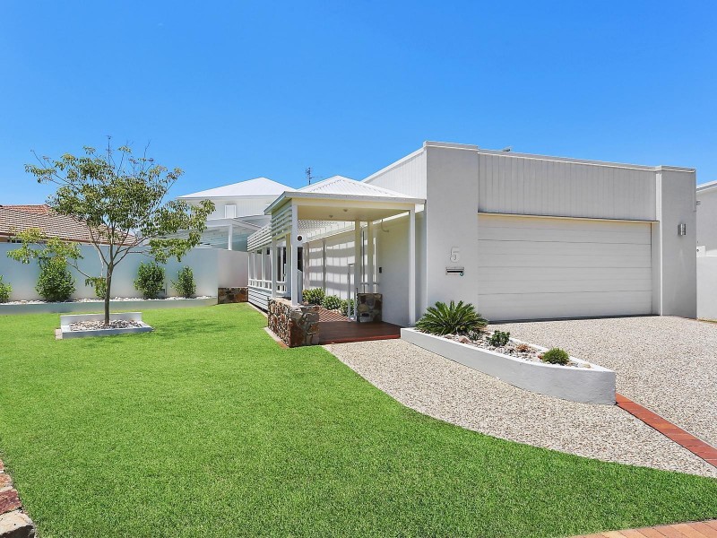 5 Tripcony Court, Pelican Waters QLD 4551