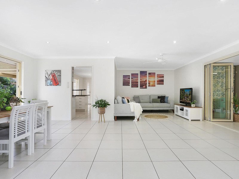 8 Regatta Boulevard, Wurtulla QLD 4575