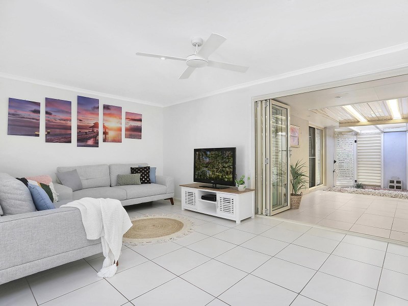 8 Regatta Boulevard, Wurtulla QLD 4575