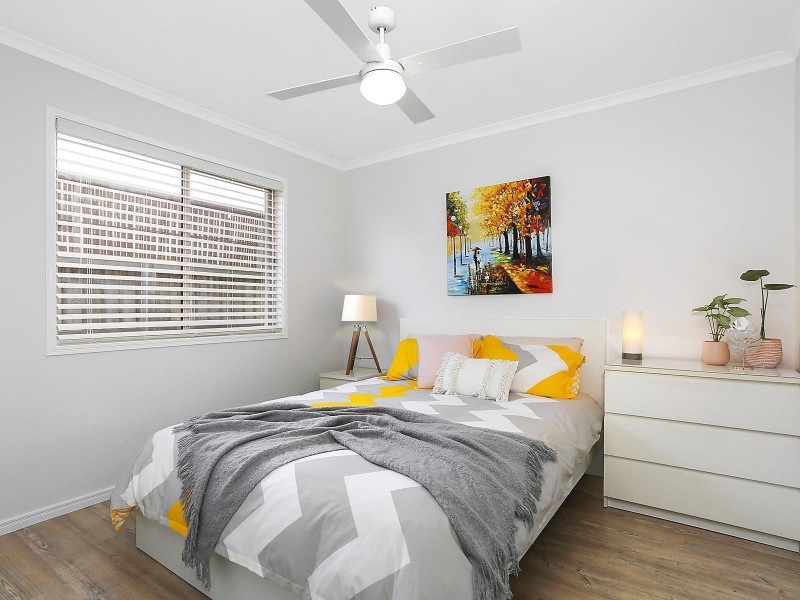 15 Maldives Place, Kawana Island QLD 4575