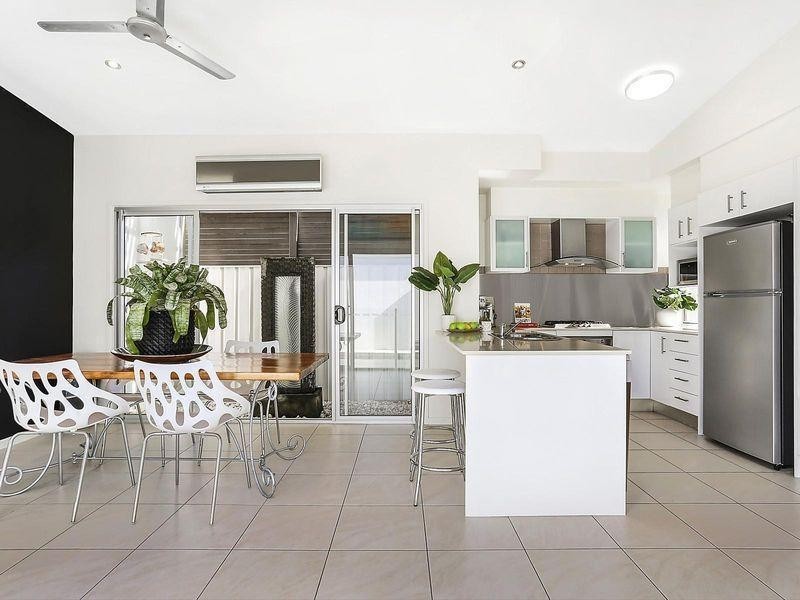 20 Tortola Place, Kawana Island QLD 4575