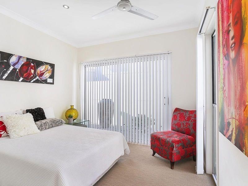 20 Tortola Place, Kawana Island QLD 4575