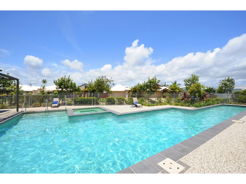 16/10 Grand Parade, Kawana Island QLD 4575