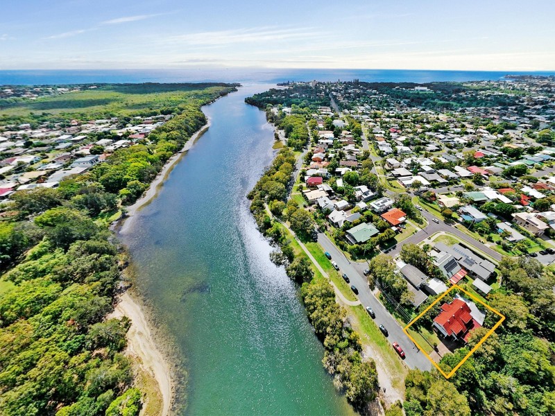 20 Gamban Esplanade, Currimundi QLD 4551