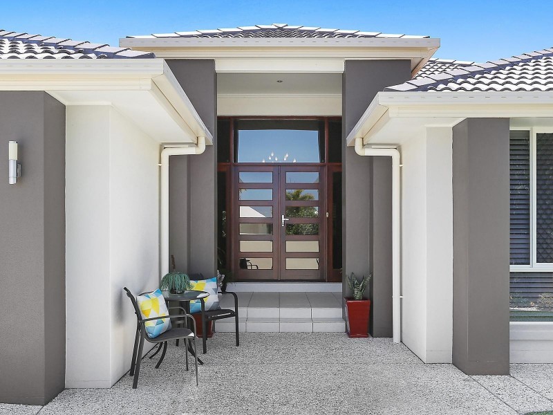10 Ballinger Place, Pelican Waters QLD 4551