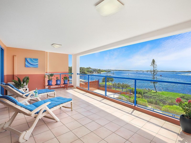 11/1 Raleigh Street, Golden Beach QLD 4551