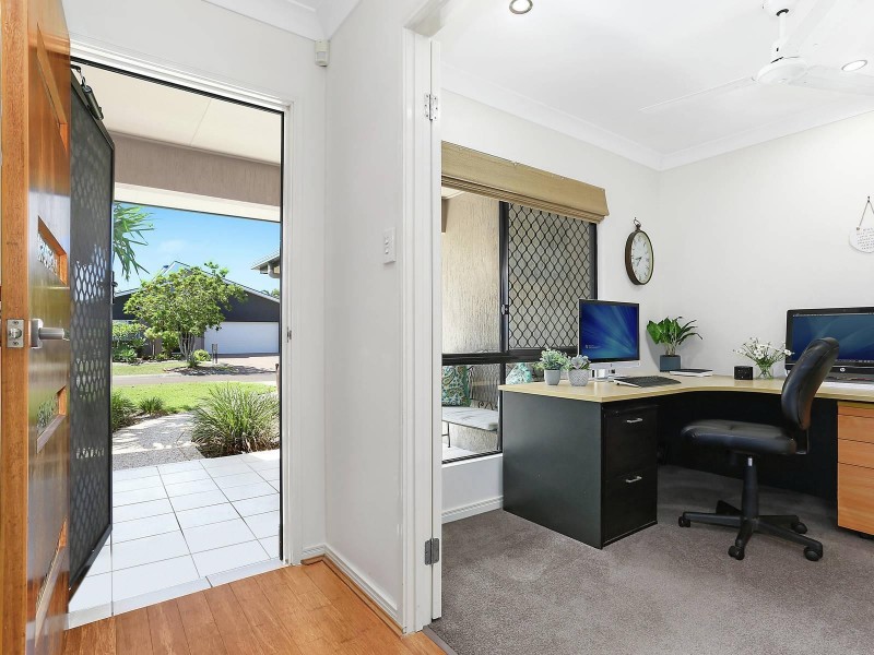 4 Madagascar Court, Kawana Island QLD 4575