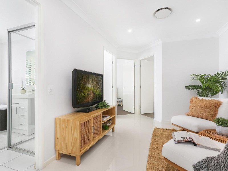 6 Bond Street, Pelican Waters QLD 4551