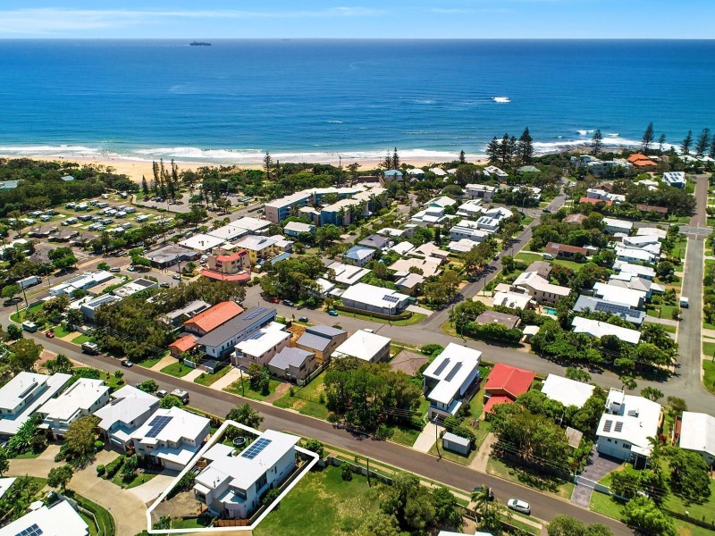 9 Dicky Beach Close, Dicky Beach QLD 4551