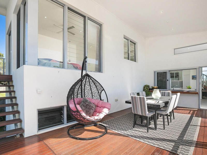 9 Dicky Beach Close, Dicky Beach QLD 4551