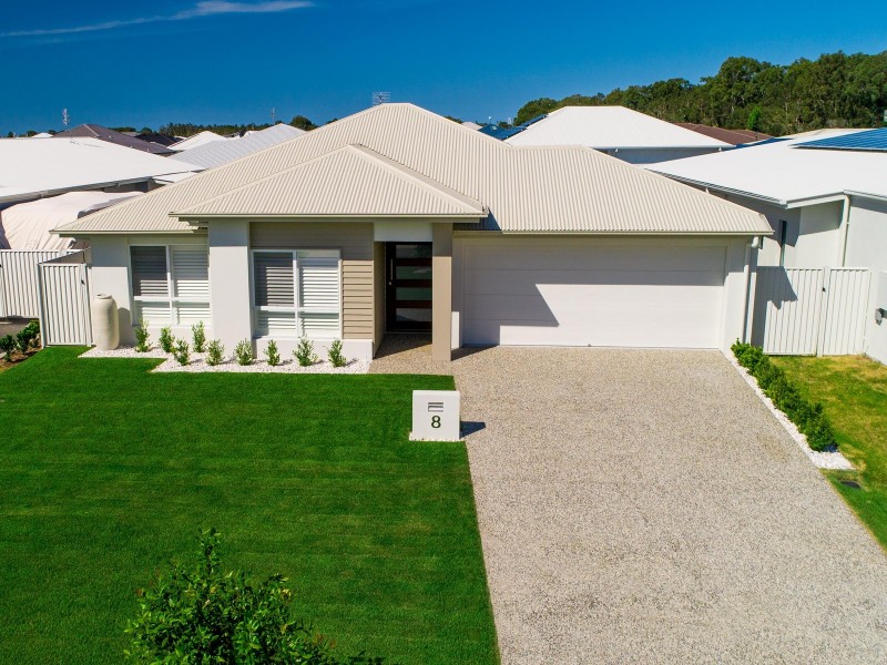 8 Warrego Drive, Pelican Waters QLD 4551