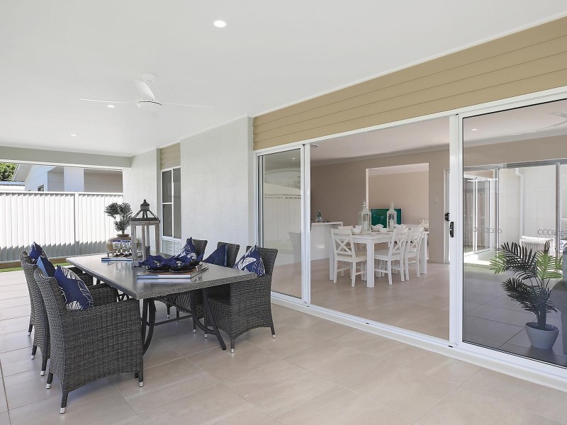 8 Warrego Drive, Pelican Waters QLD 4551