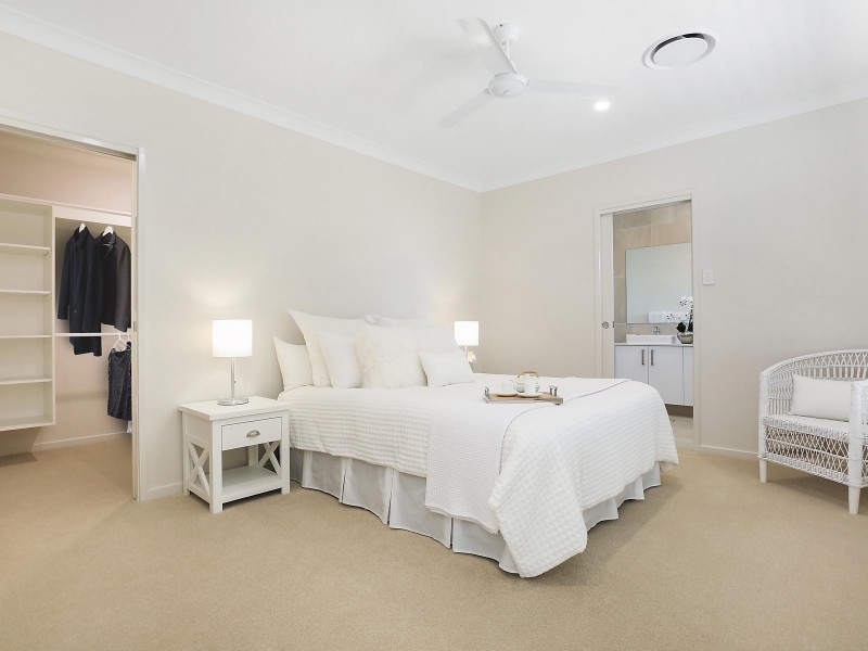 8 Warrego Drive, Pelican Waters QLD 4551