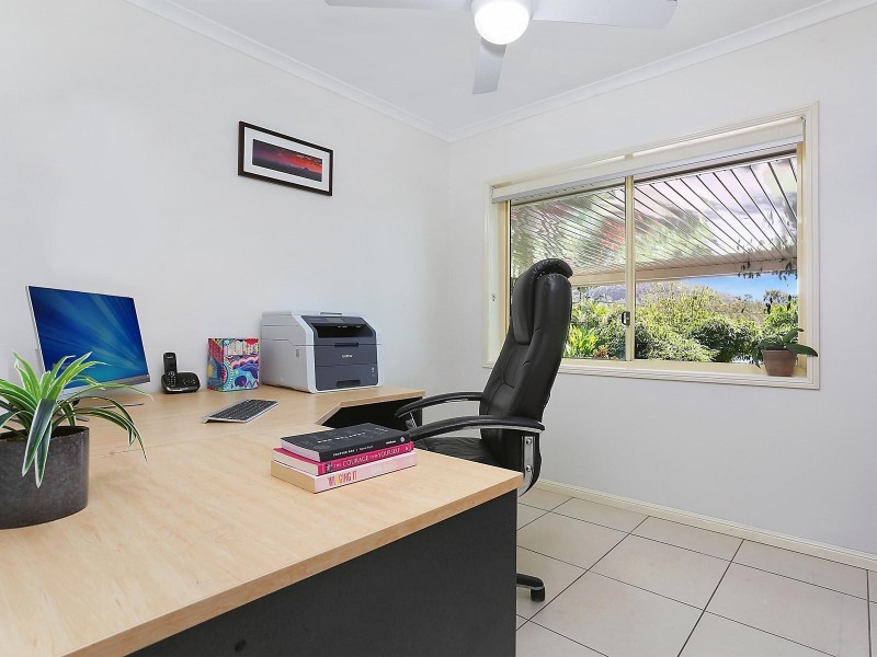 38 Hillside Road, Glass House Mountains QLD 4518