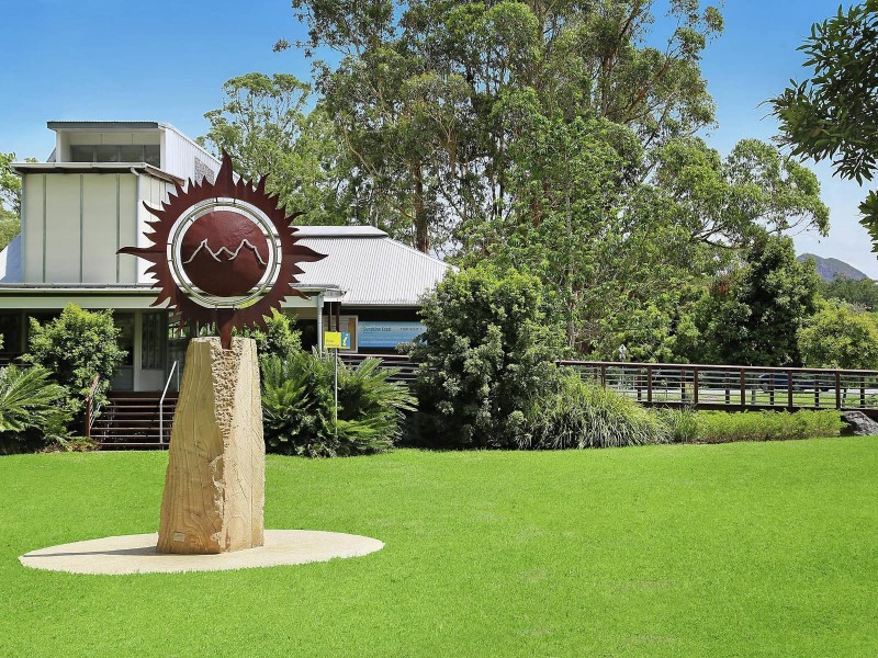 38 Hillside Road, Glass House Mountains QLD 4518