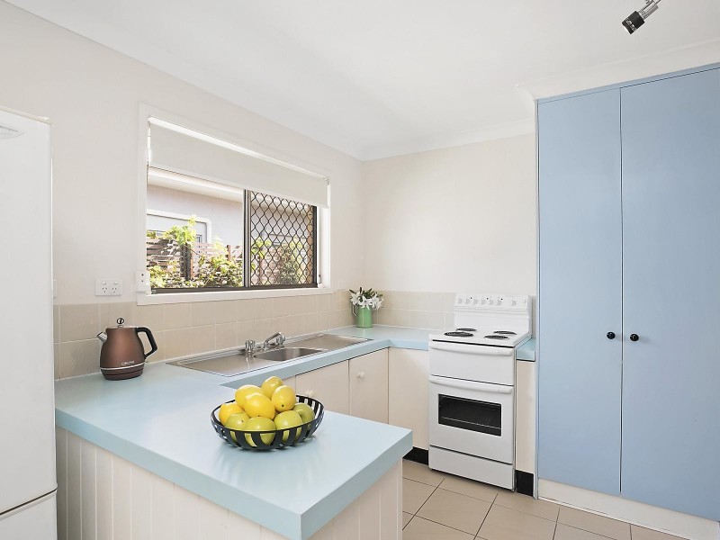 12 Palmer Avenue, Golden Beach QLD 4551