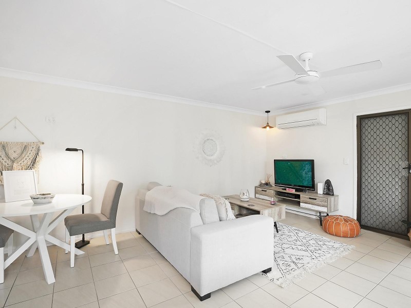 12 Palmer Avenue, Golden Beach QLD 4551