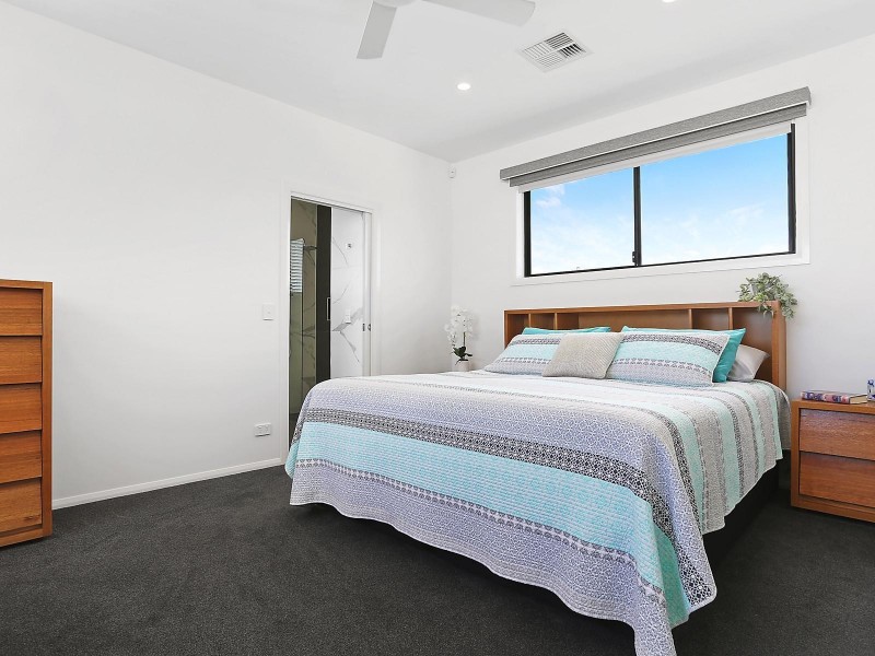 39 Marina View Drive, Pelican Waters QLD 4551